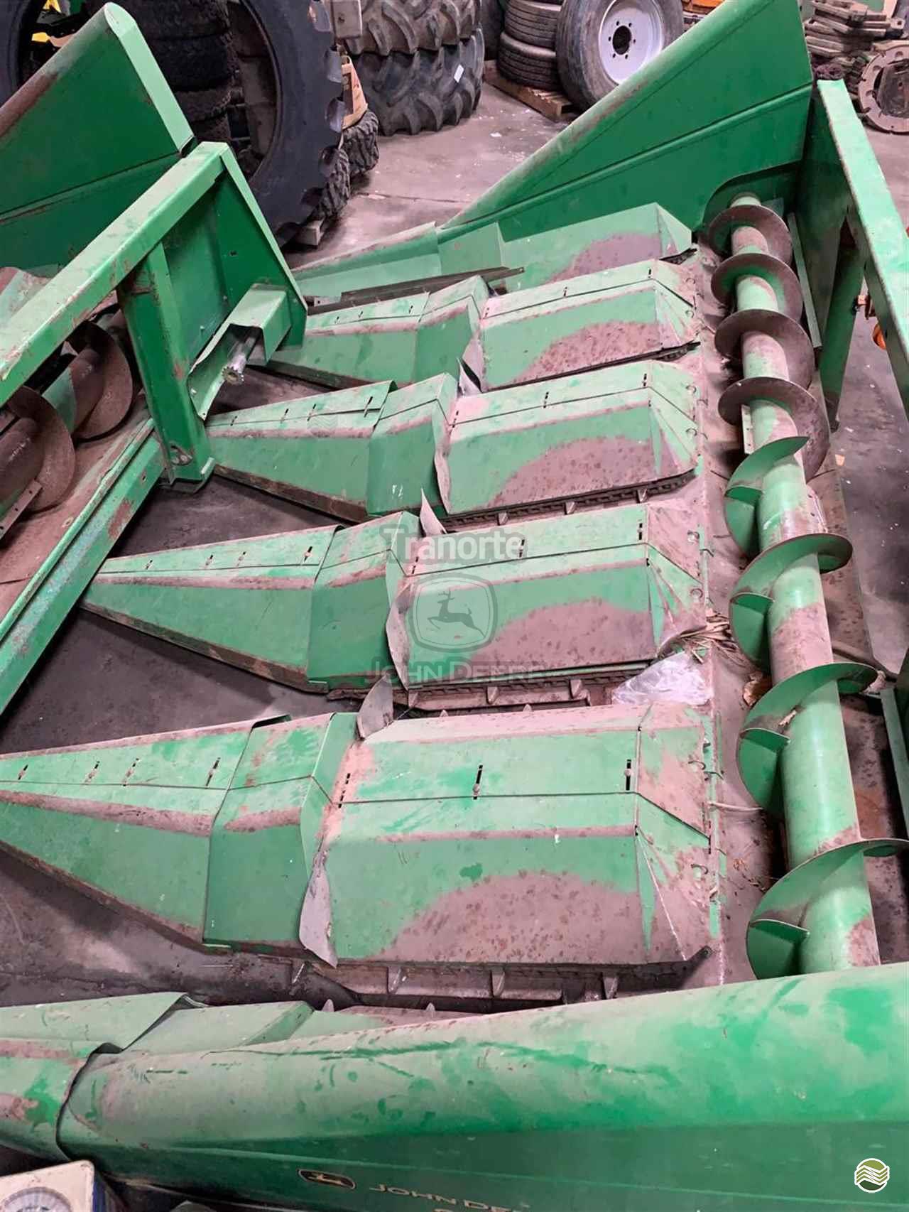 PLATAFORMA COLHEITADEIRA JOHN DEERE JOHN DEERE 205 Tranorte - John Deere MAFRA SANTA CATARINA SC
